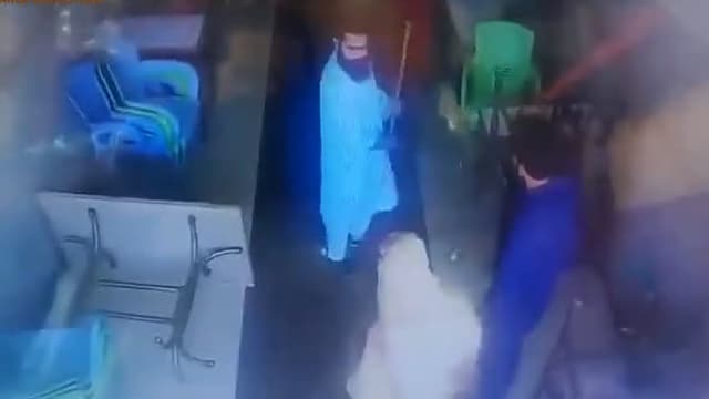 Pakistani Wife Caught Taking Afghani Dick Leaked Video