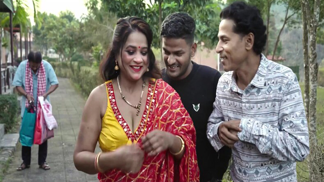 Pados Wali Bhabhi 2026 Uncut Web Series MoodX