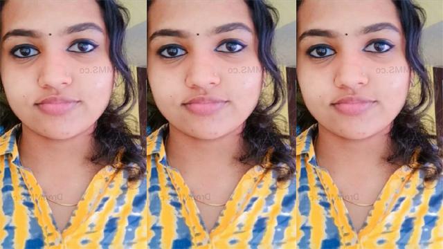 Mallu Girl Showing Boobs and Pussy to Lover in Video