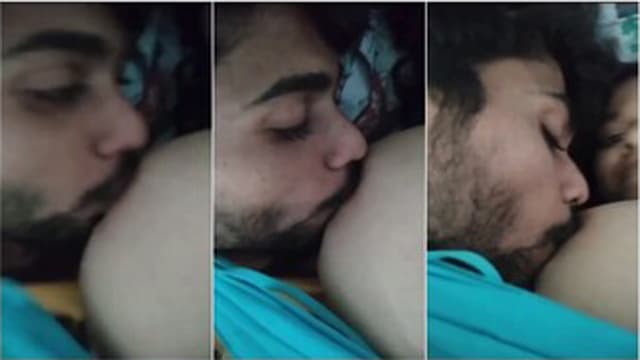 Tamil Young Wife Boobs Sucking By Lover